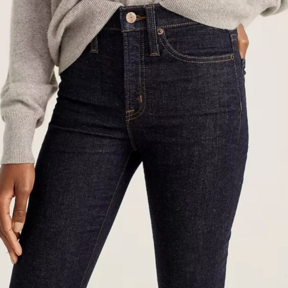 J. Crew 9" Mid-Rise Toothpick Jeans In Classic Rinse Wash Size 26 Tall